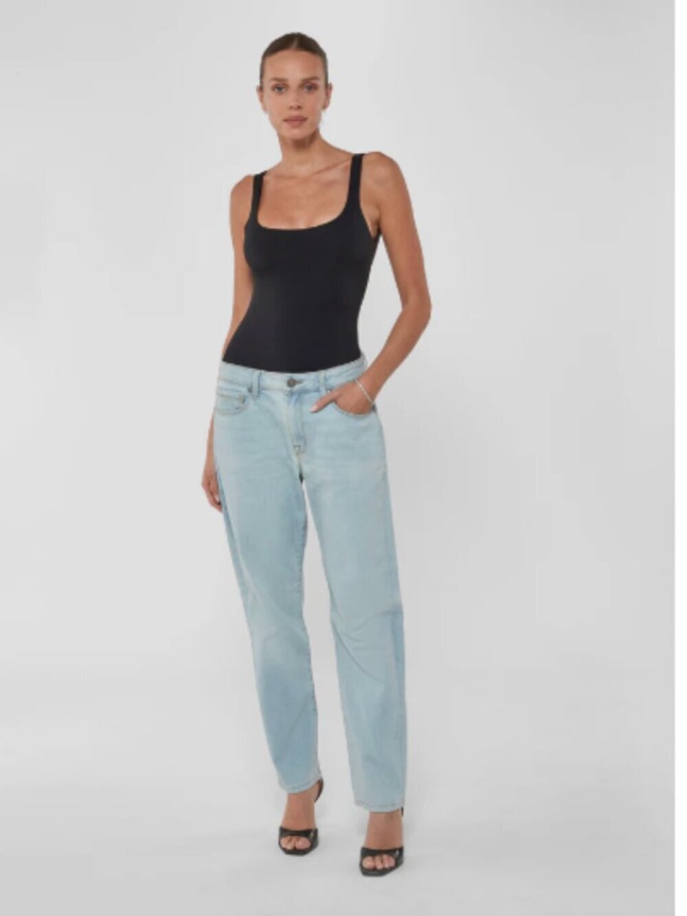 Parker Smith Boyfriend Jeans in Jones Wash Light Denim Straight Fit Size 8 NWT